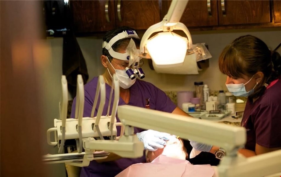 Isaias Iniguez, D.D.S. Cosmetic Dental Clinic 1